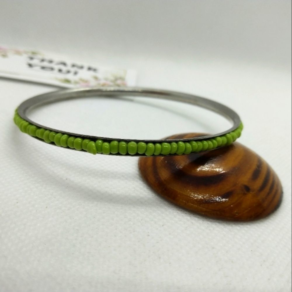 green beaded slim bracelet‎